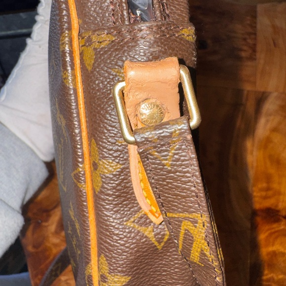 Louis Vuitton Messenger Bag vintage repurposed - Picture 9 of 16